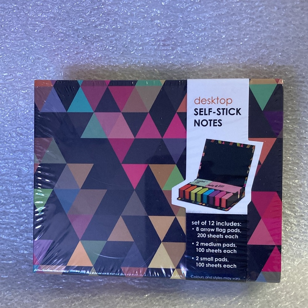 NWT - Desktop Self-Stick Notes - Peach & Paper Design